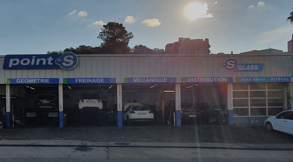 S Glass Ajaccio